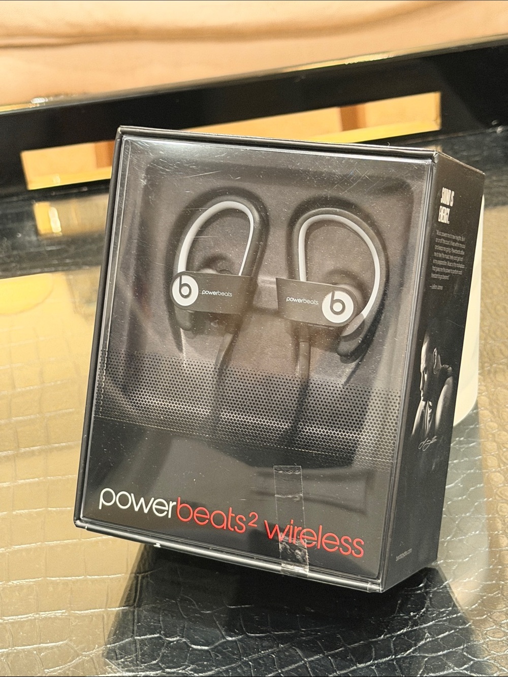 Beats by Dre Powerbeats2 Wireless Ear-Hook Headphones in Black